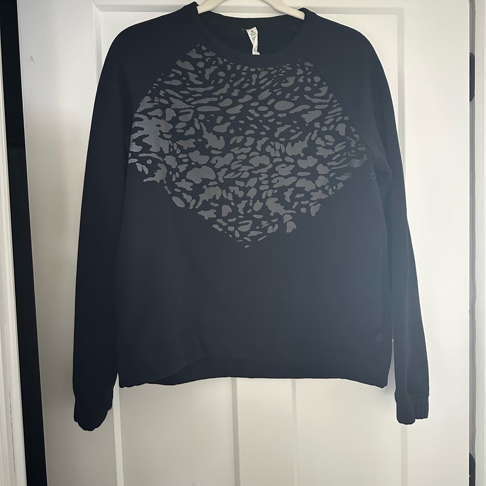 Lululemon Athletica Black and Gray Crew Neck Sweatshirt